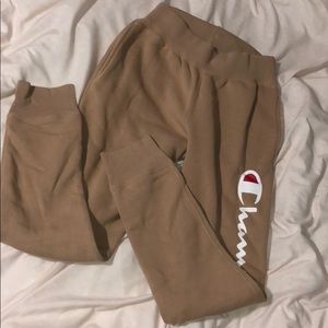 high waisted Champion sweats 😍